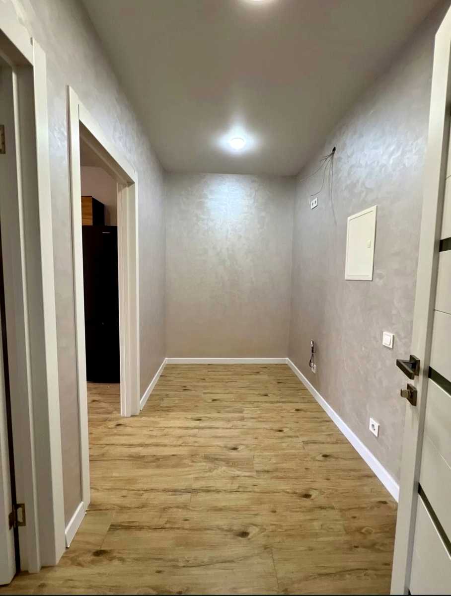 1876400238426853