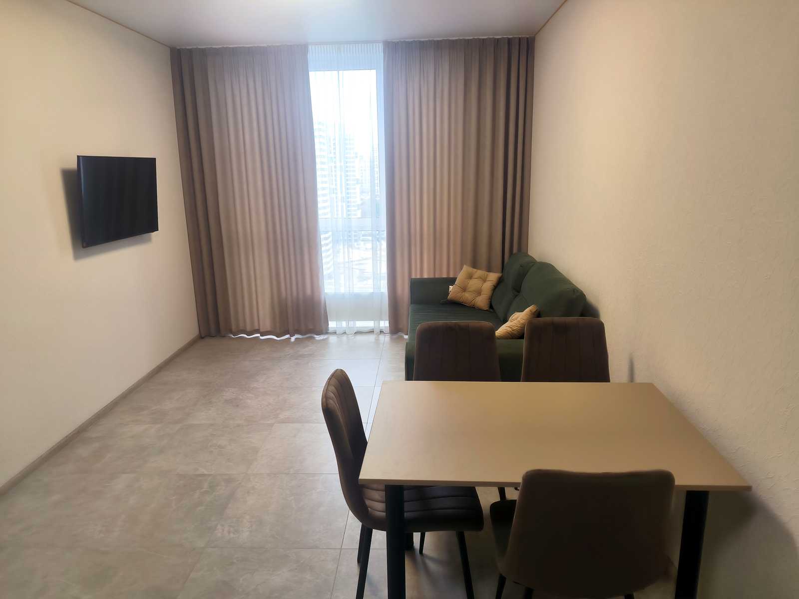 1876401003920425