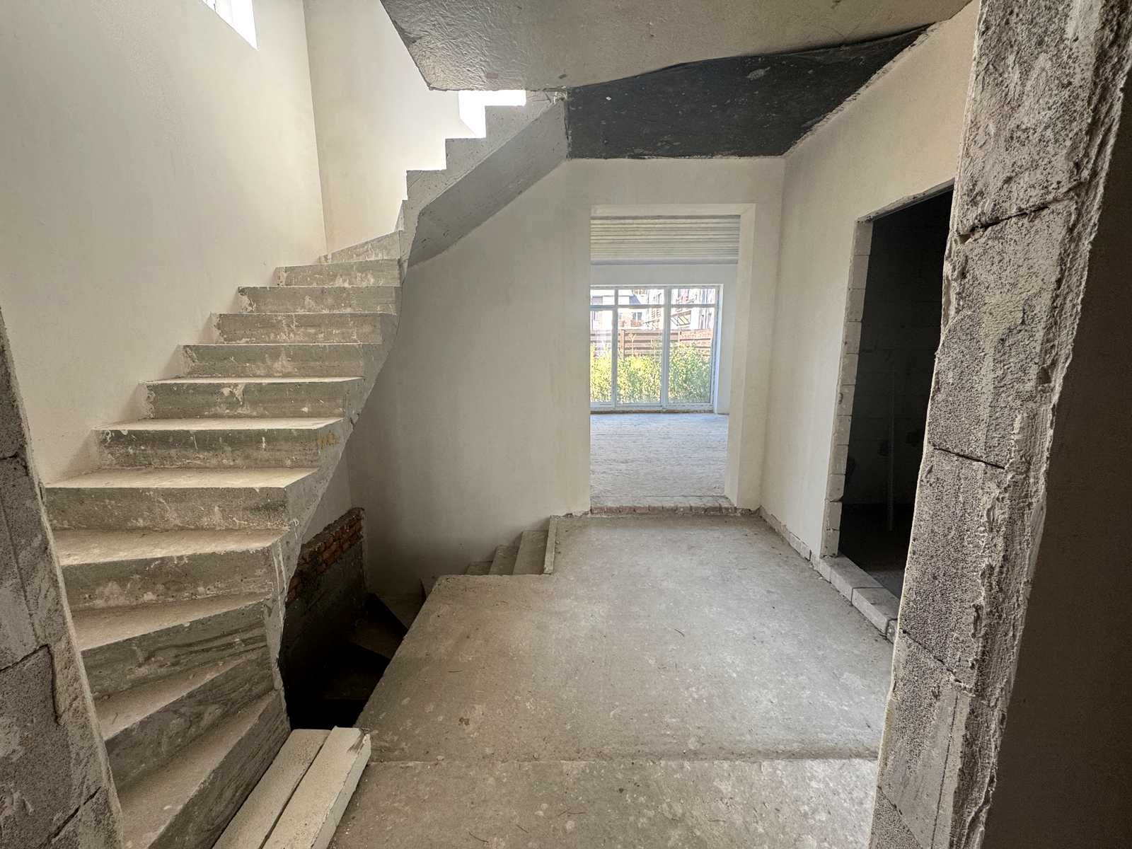 1876401179823483