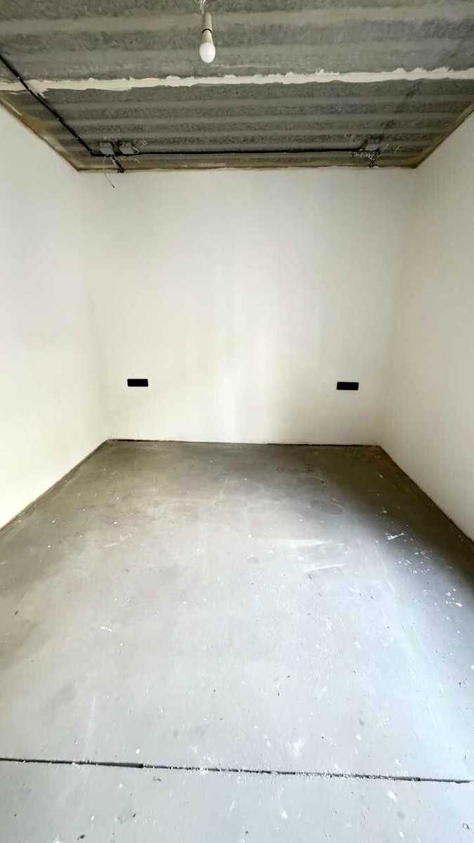 1876404814831177