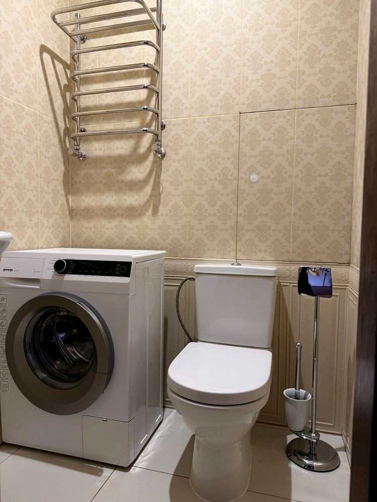 1876405611780214