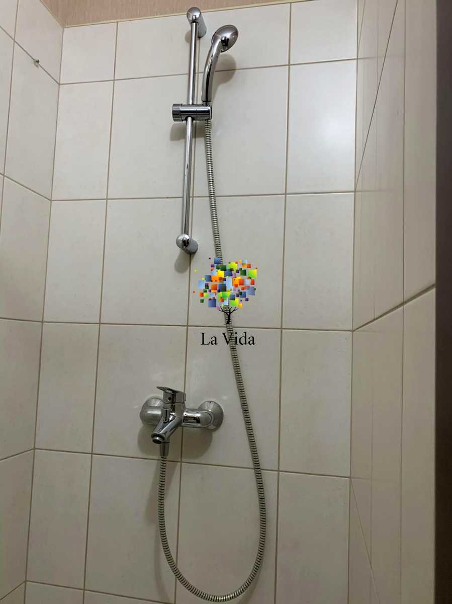 1876406853733567