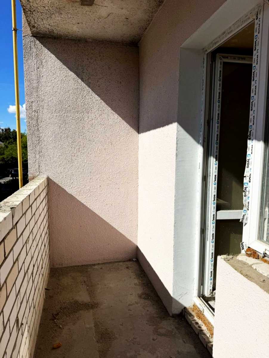 1876407078480317