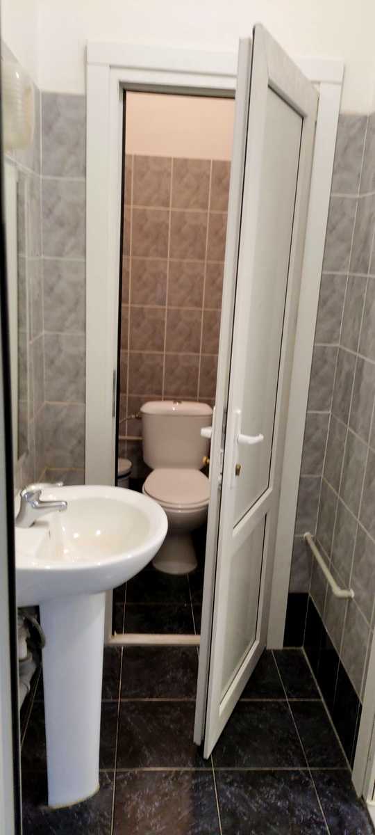1876407779493577