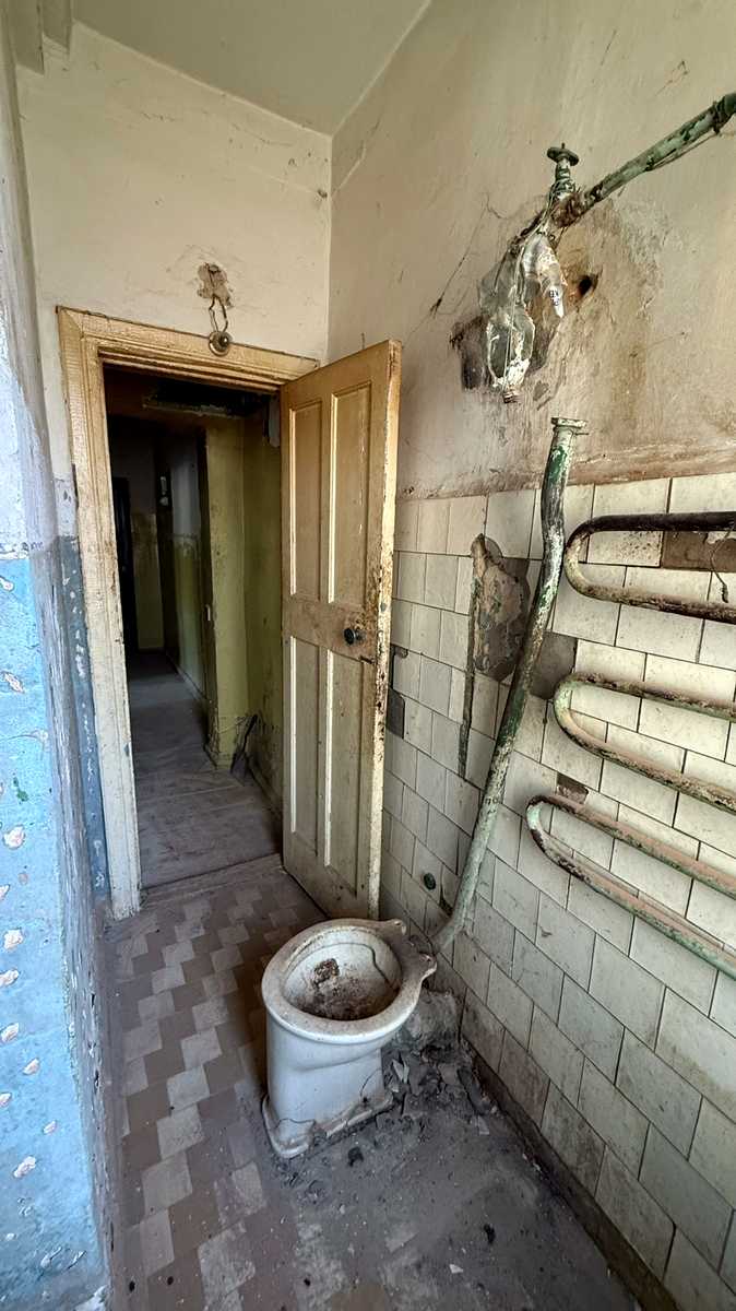 1876407953738036