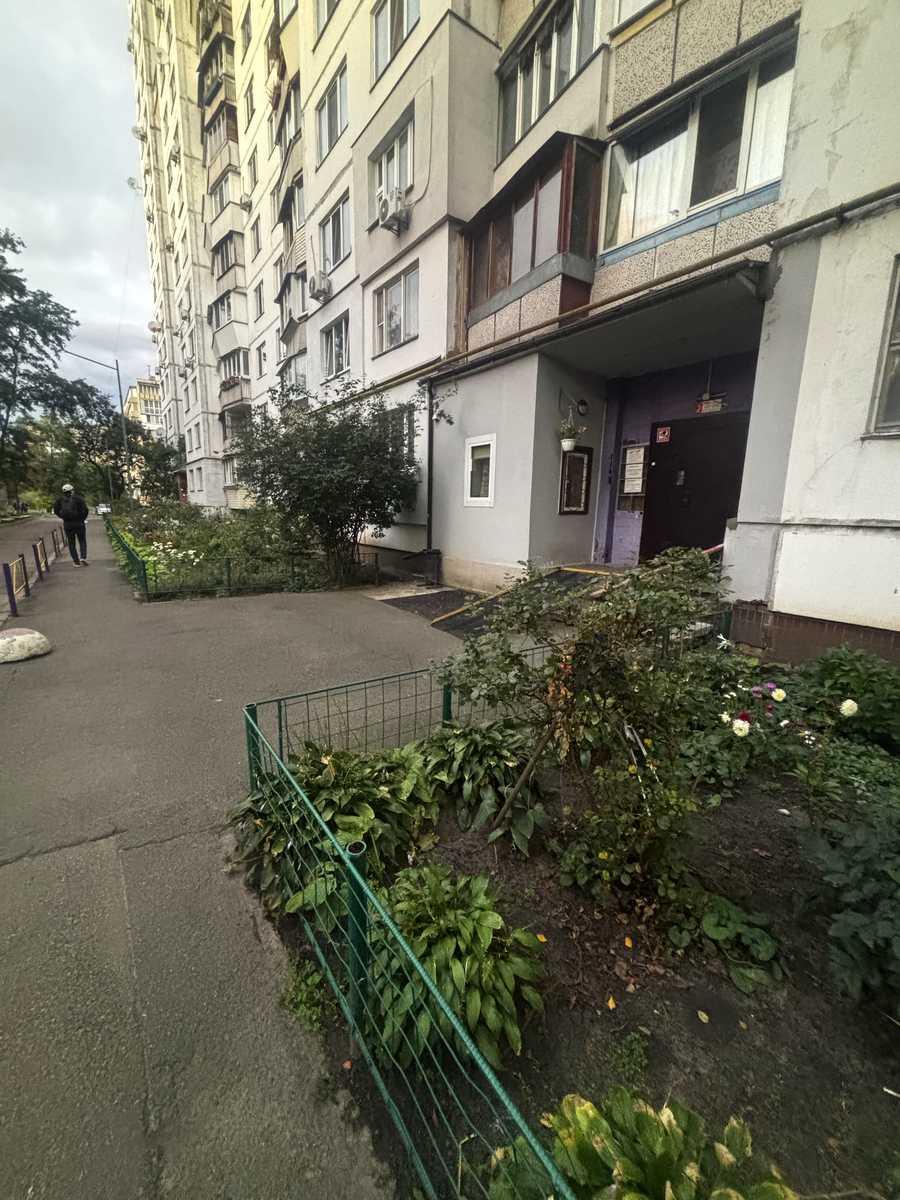 1876418857116494