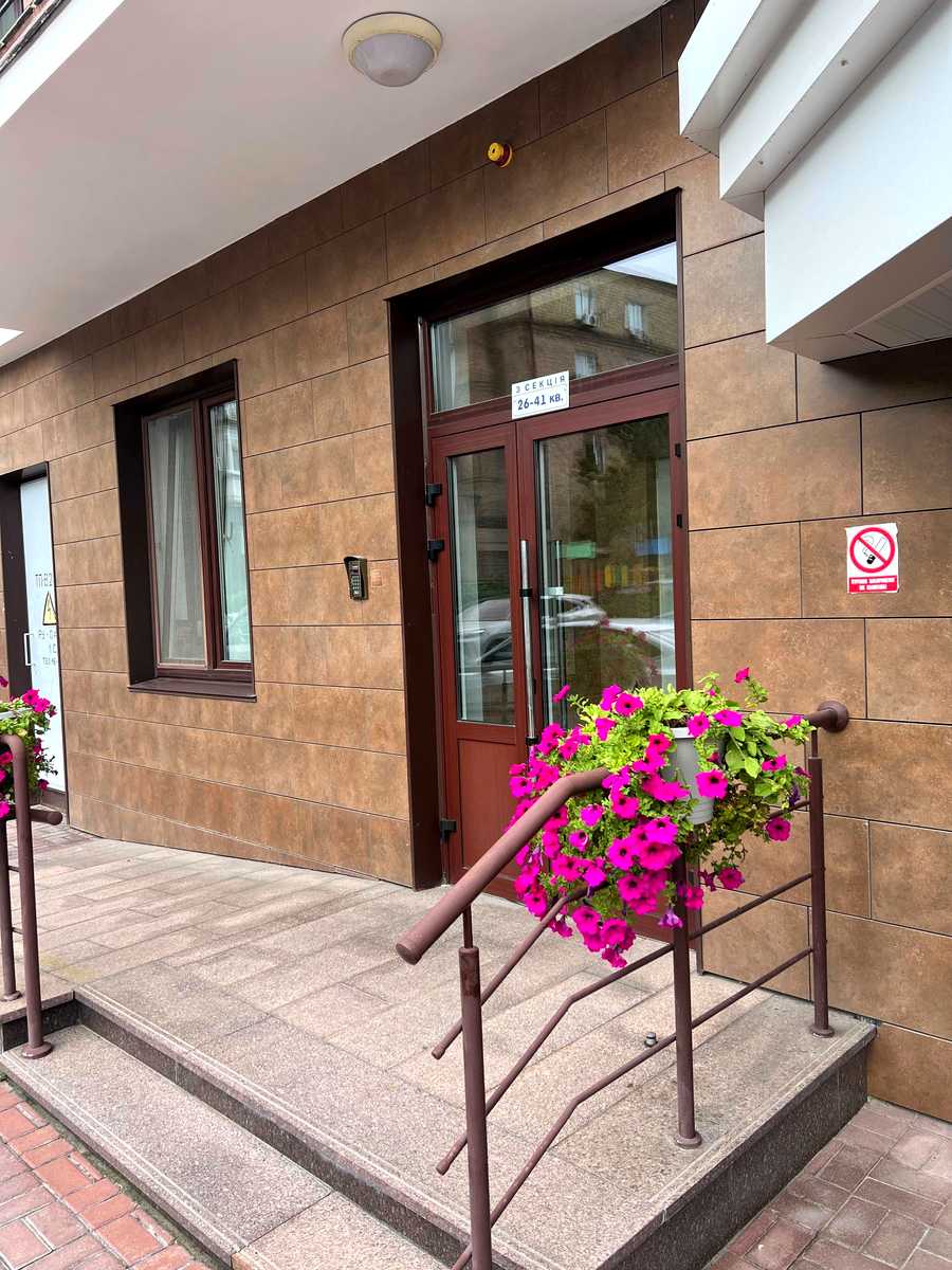 1876419083131611