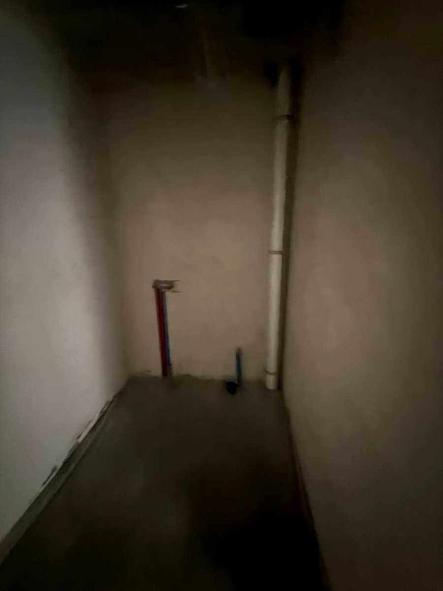 1876425598015048