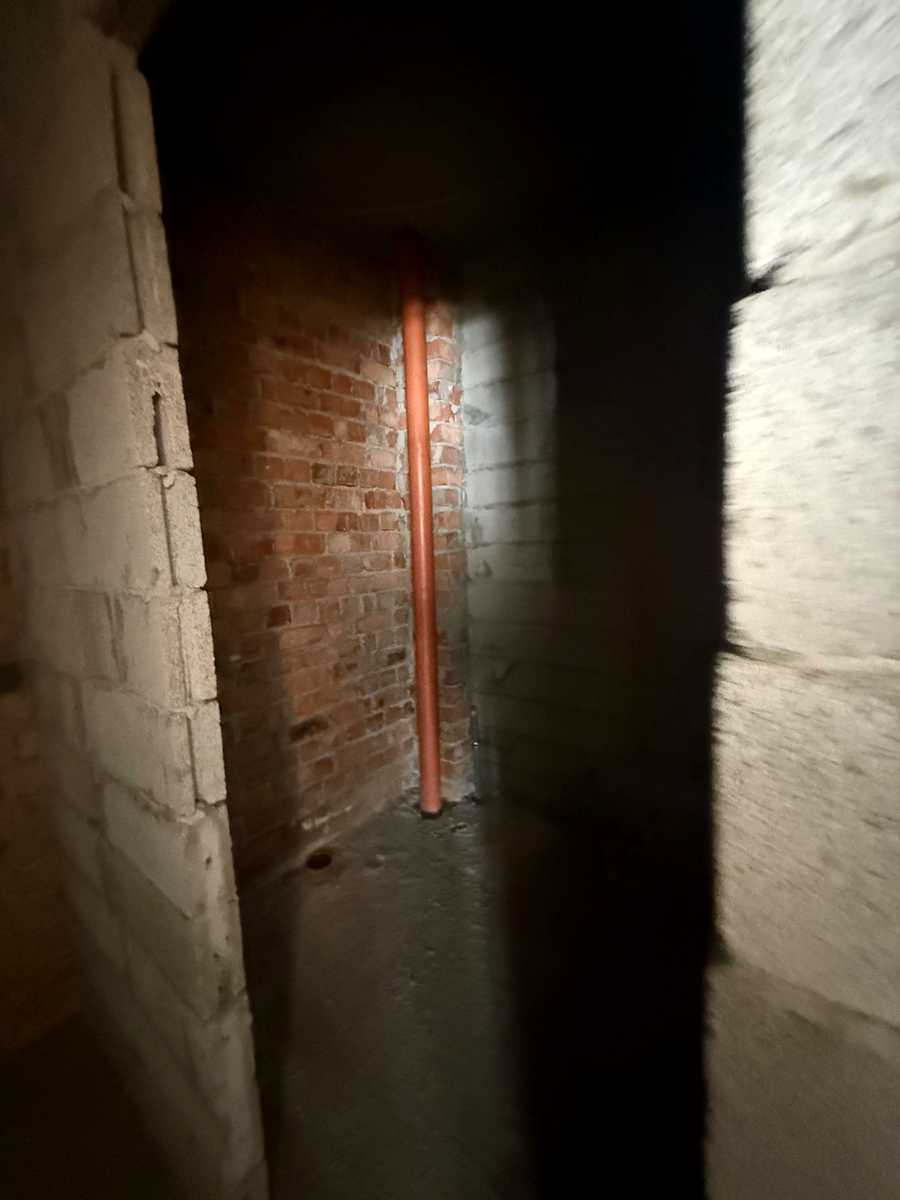 1876433683815372