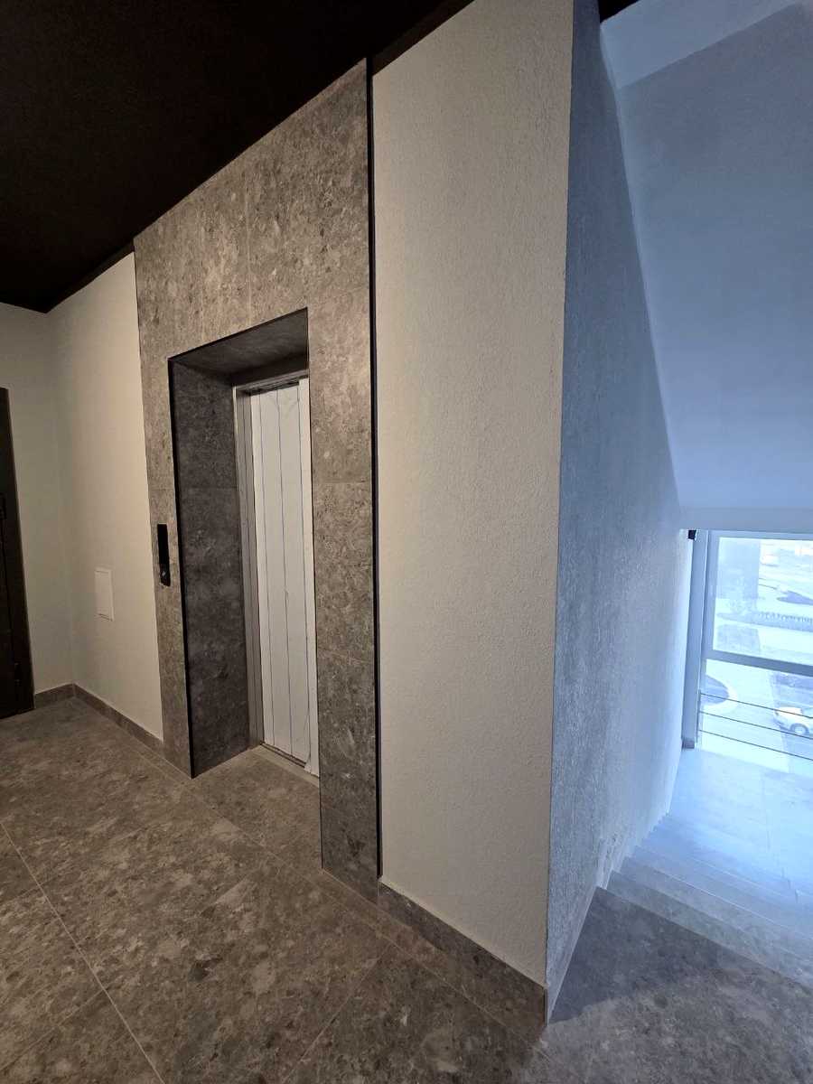 1876434859778904
