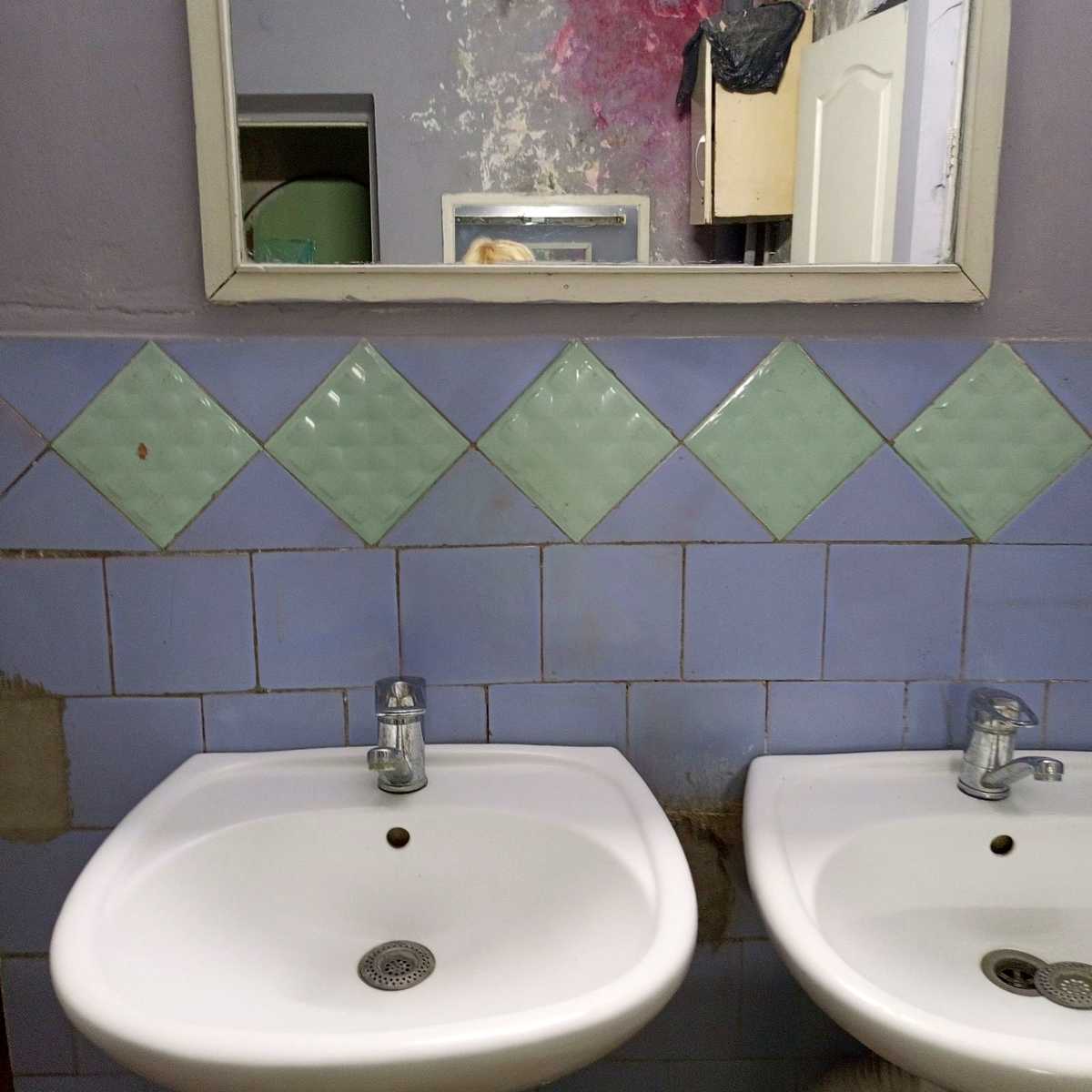 1876461644950752