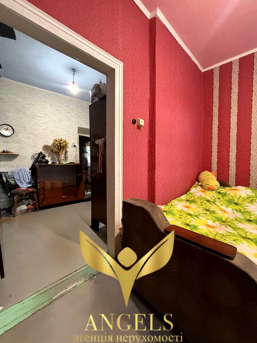 1876468984330538