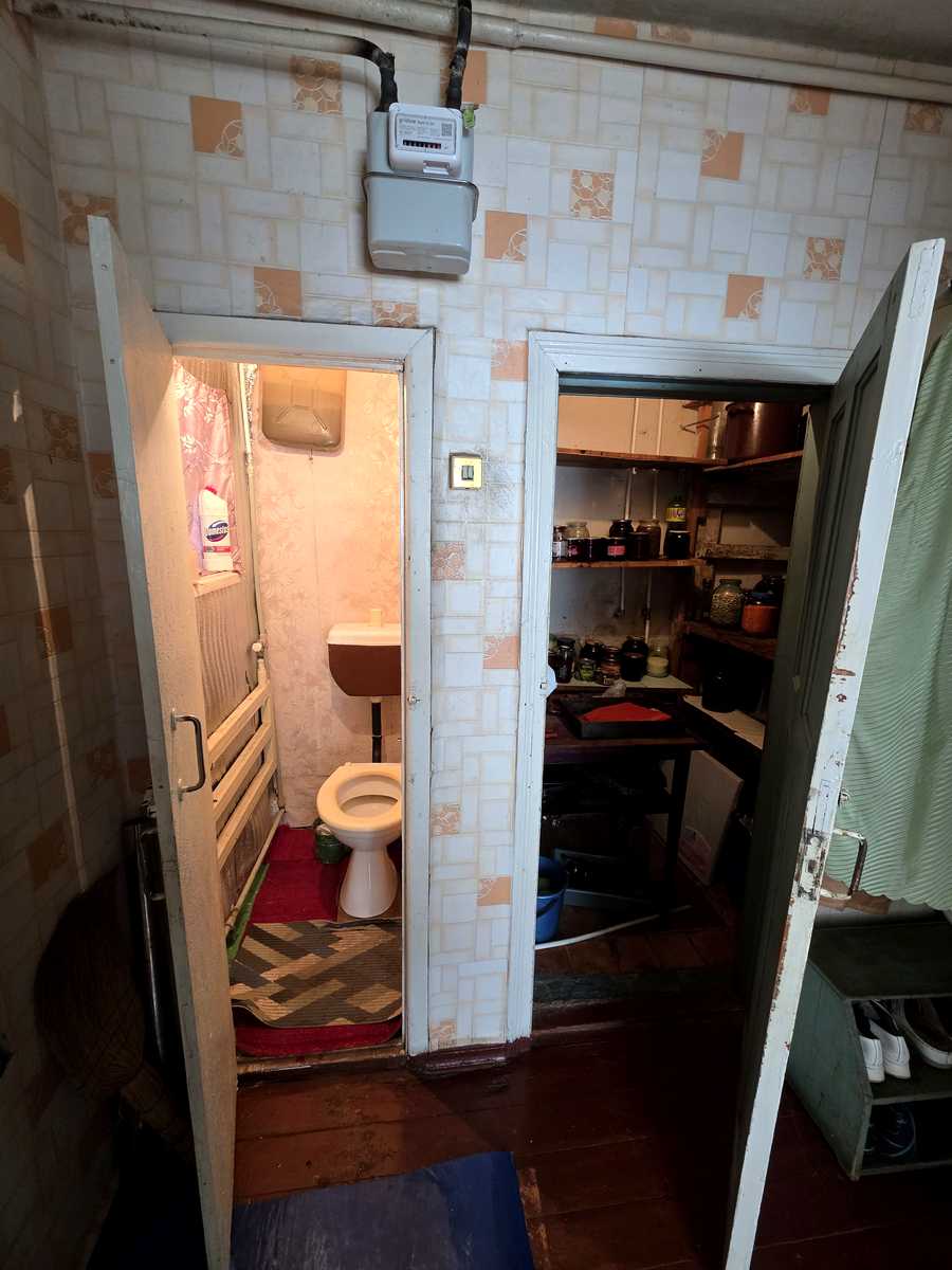 1876469474546281