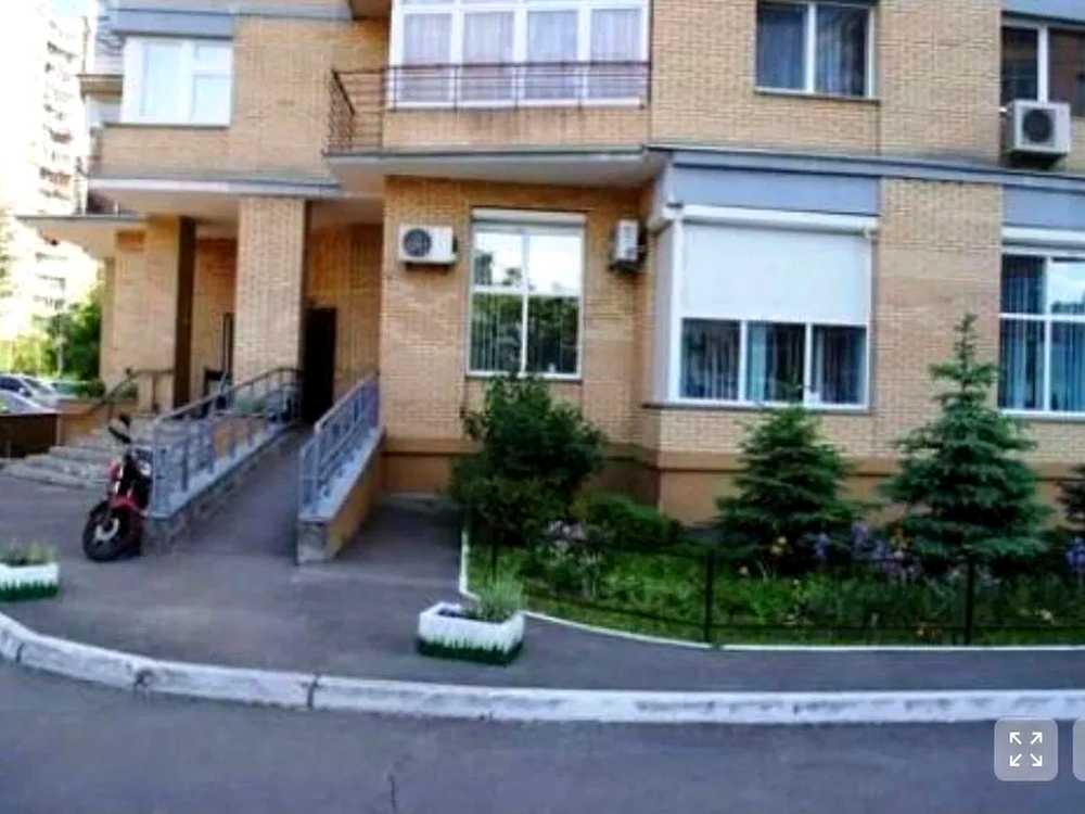 1876470110230459