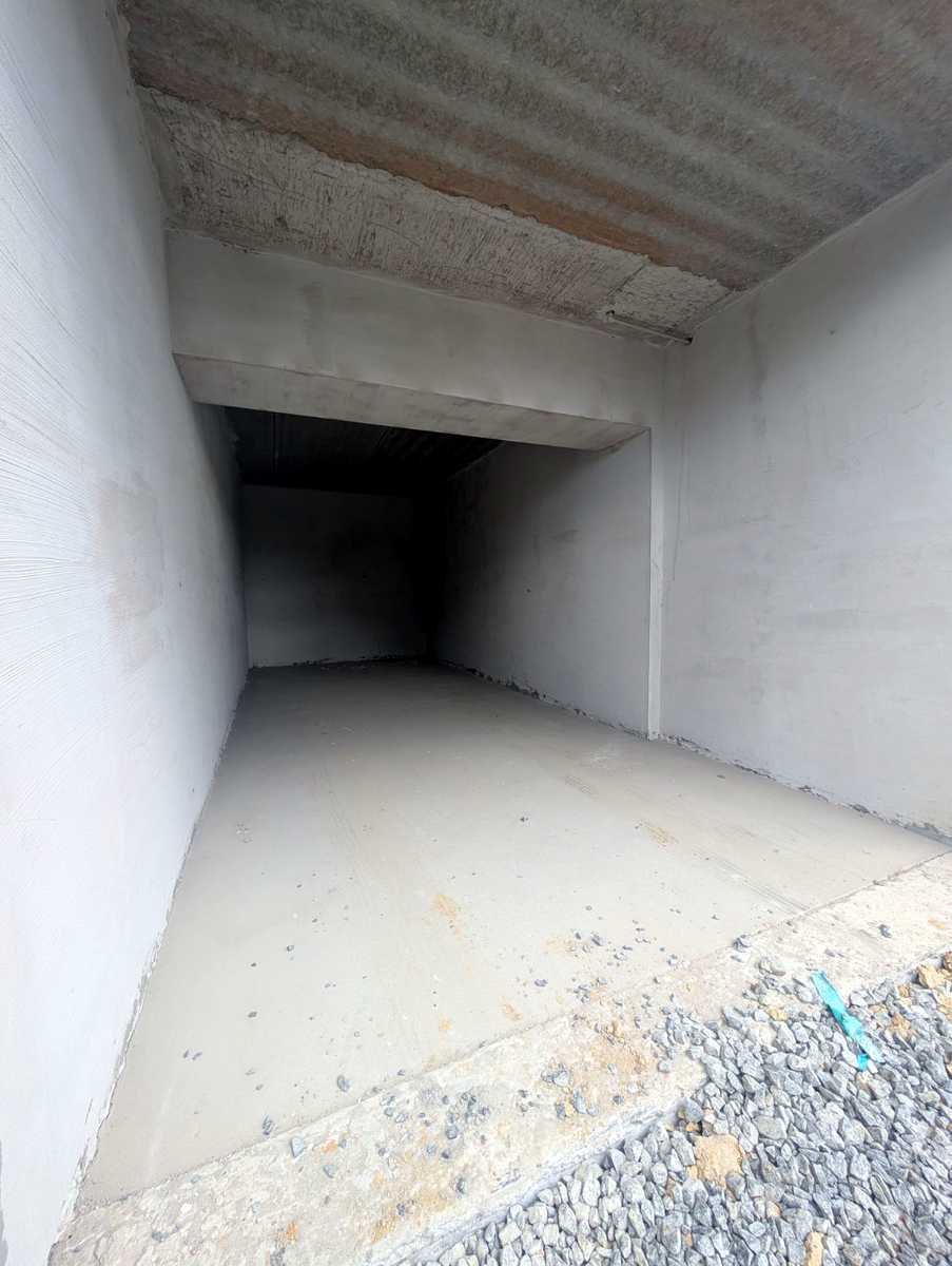 1876472680566217
