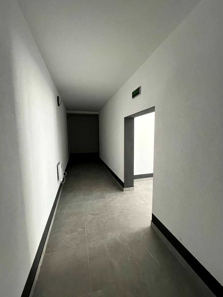 1876472831384296