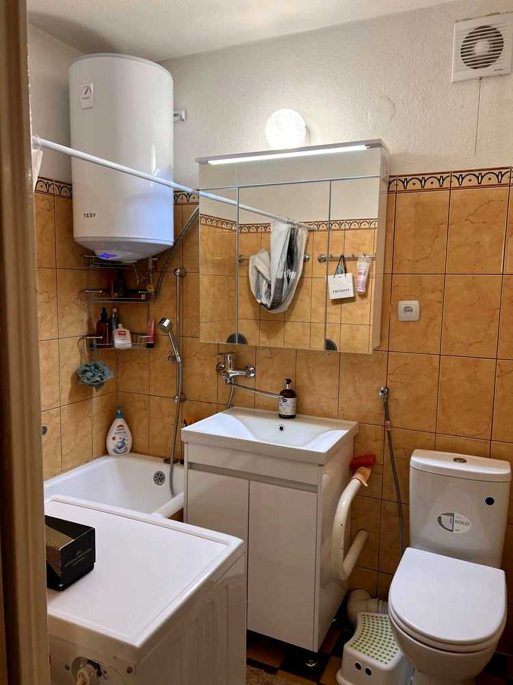 1876475375382075