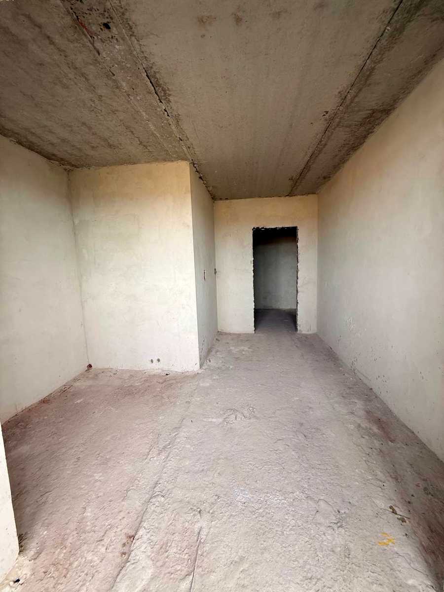 1876476405272319