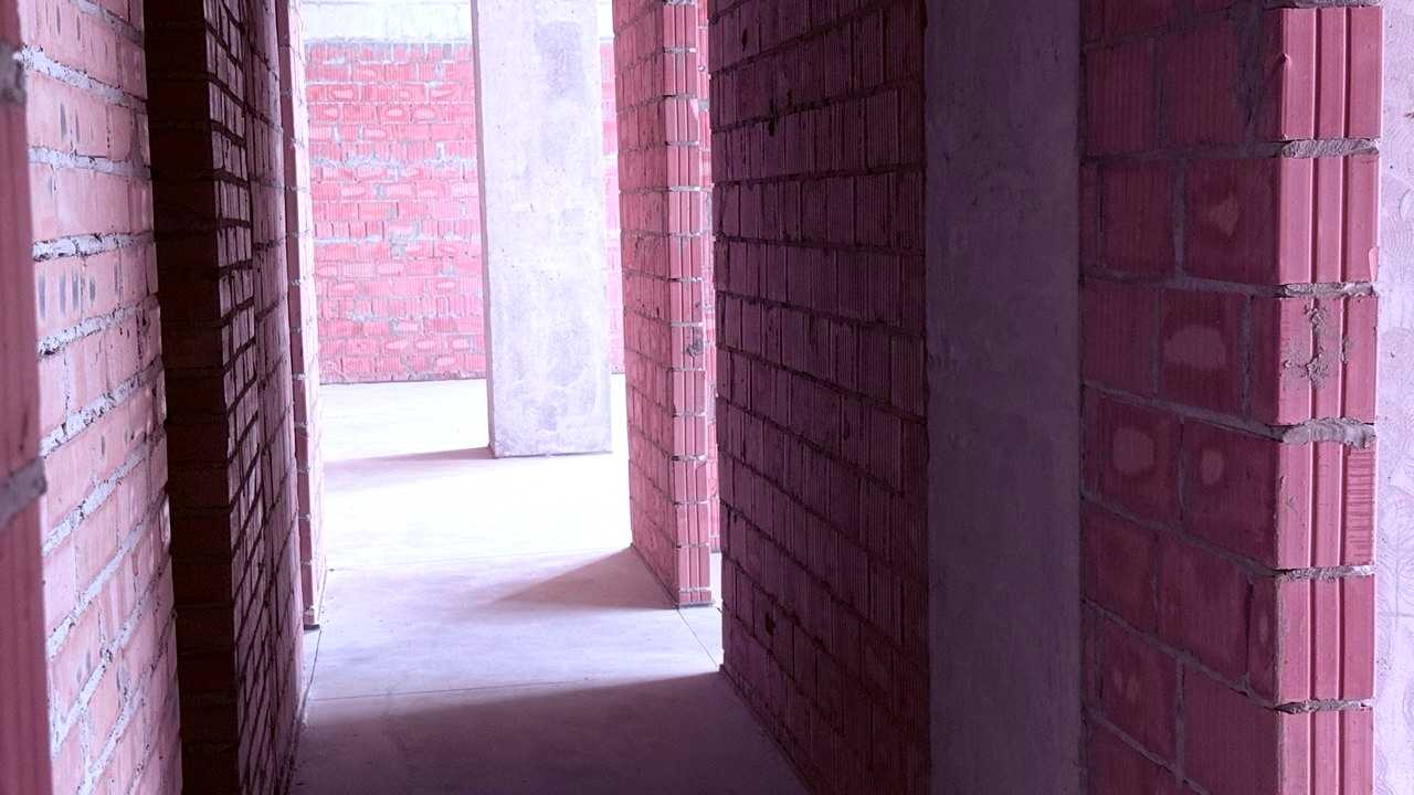 1876476517827318