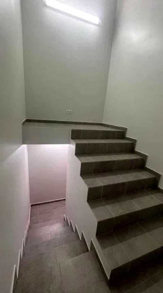 1876476788127025