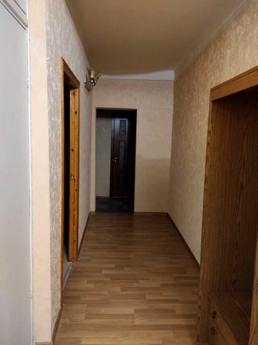 1876477695210312