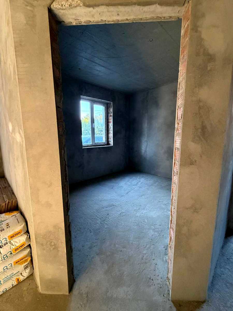 1876477765302436