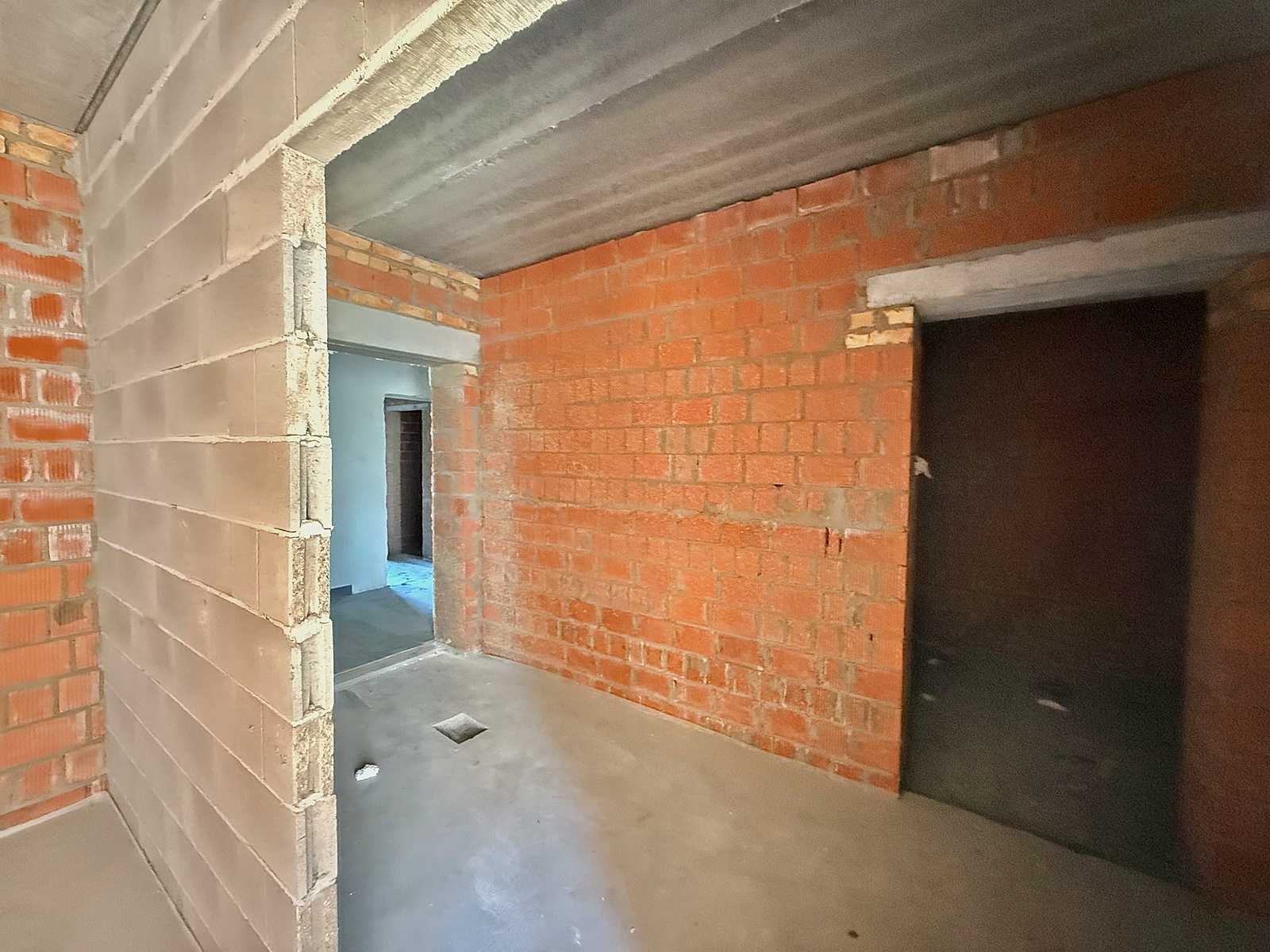 1876479507219393