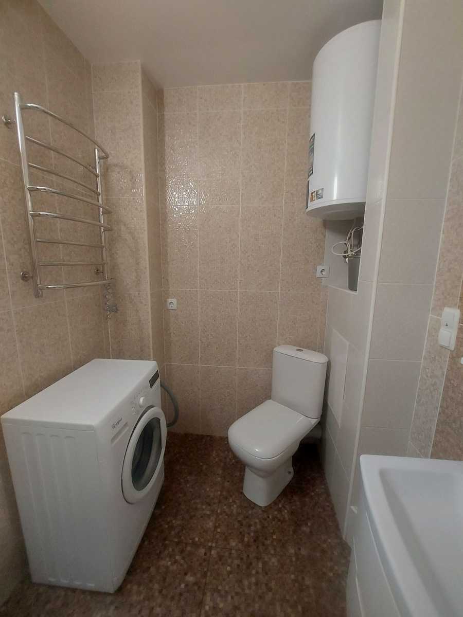 1876479664032833