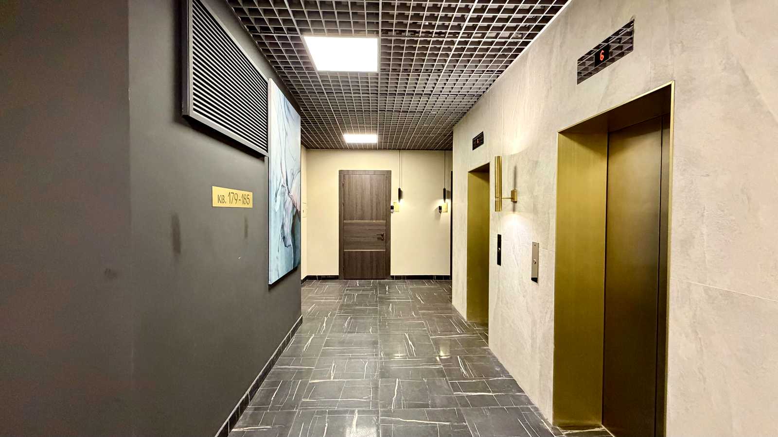 1876479675325463