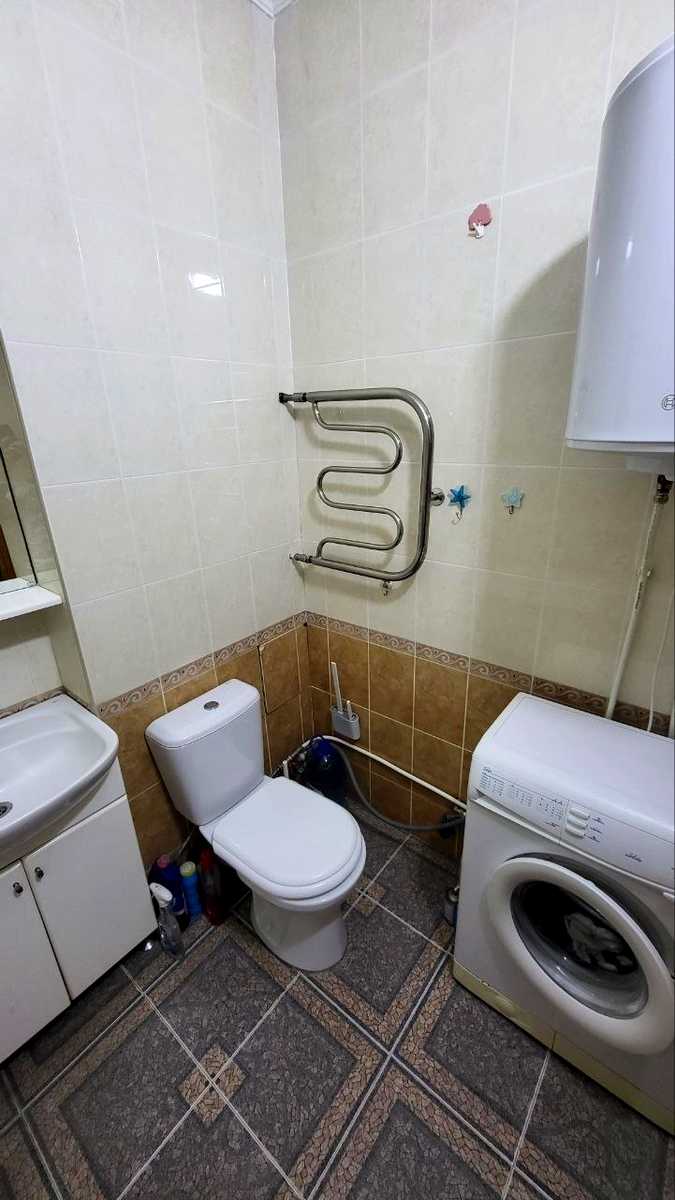1876480439794567