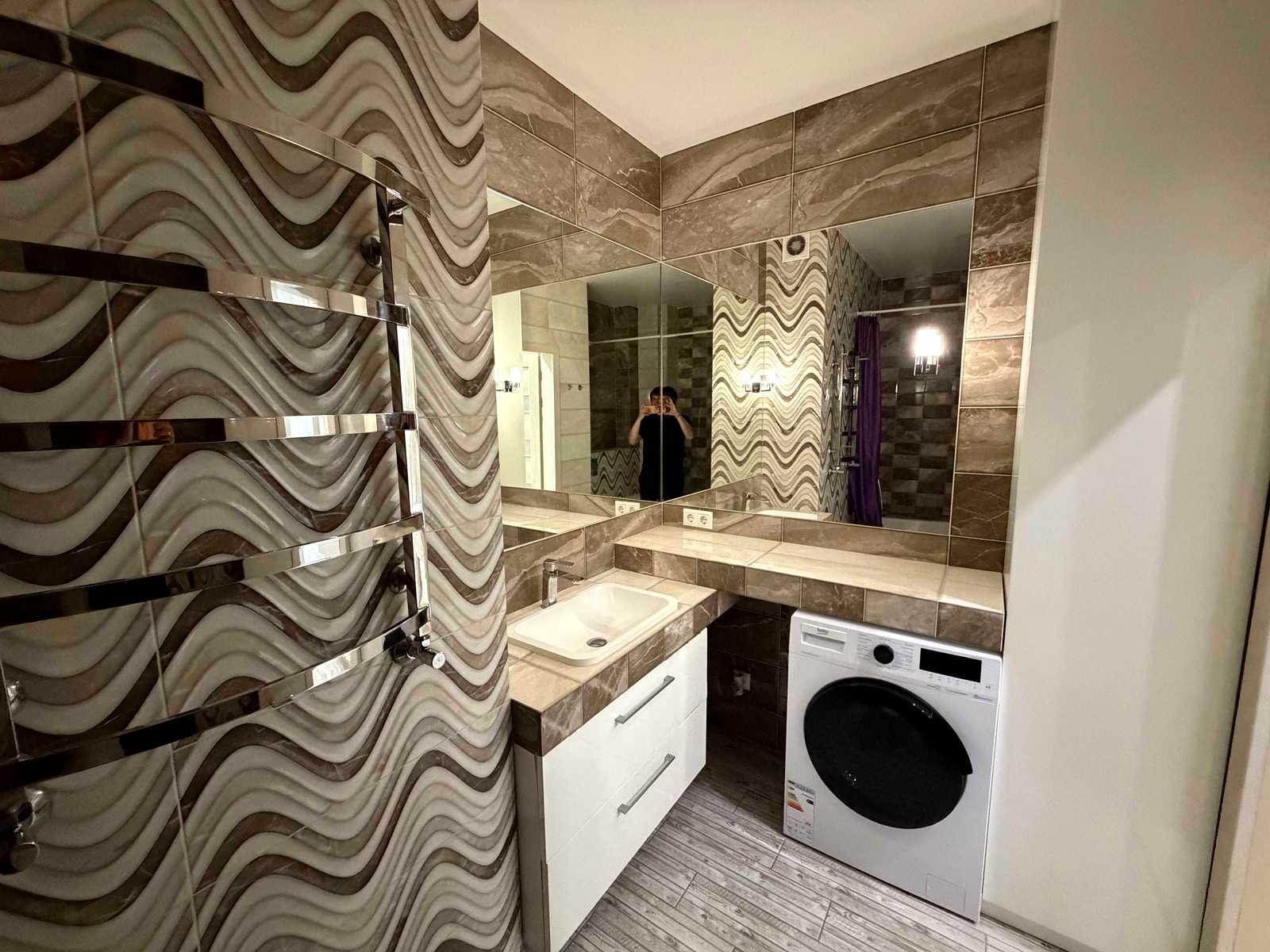 1876480784967203