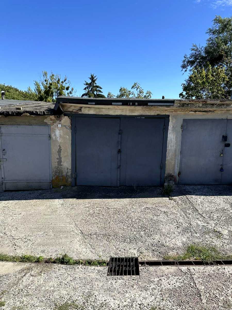 1876482011873225