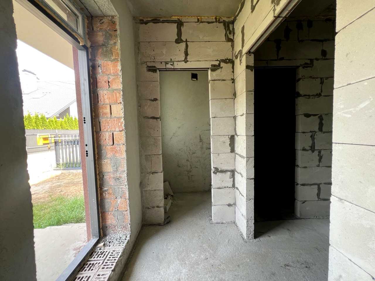 1876482356951738