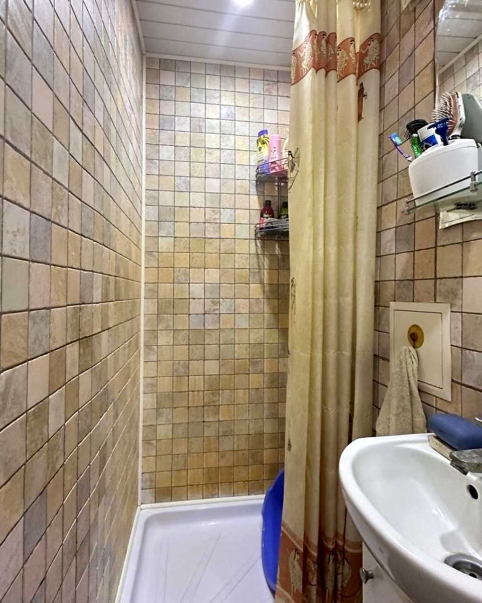 1876483716803316