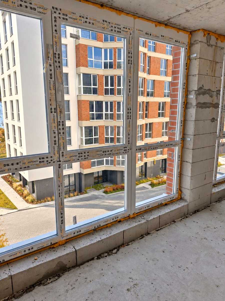 1876484065755844