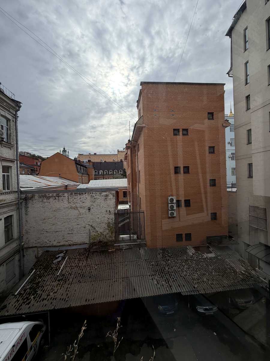 1876484416743672