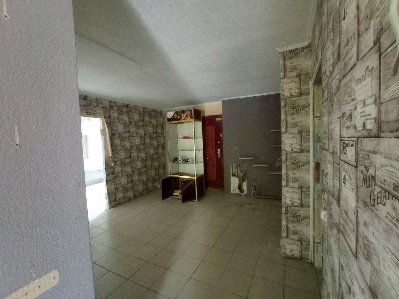 1876484453164413