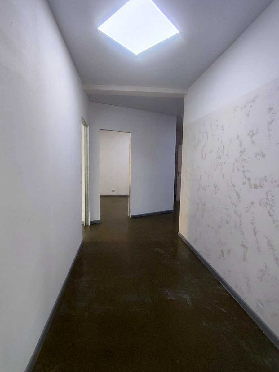 1876486186023930