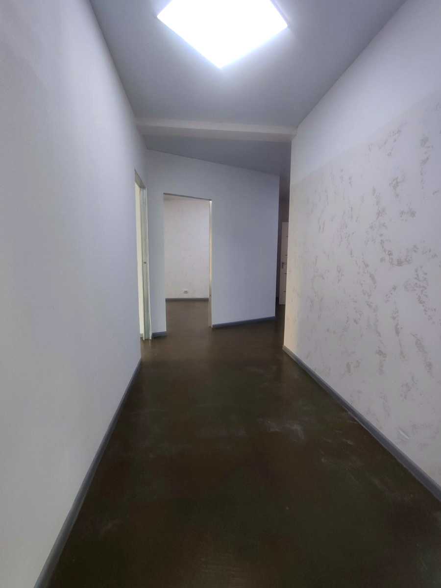 1876486186713927