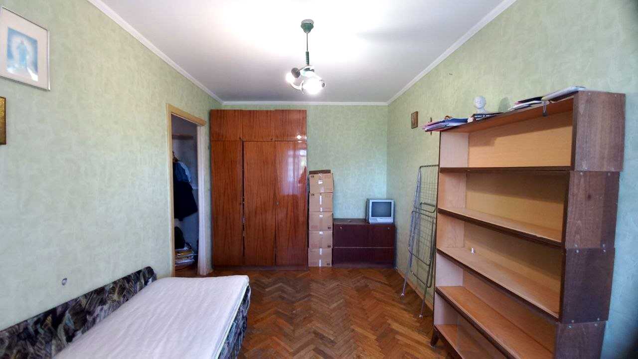1876486877579686