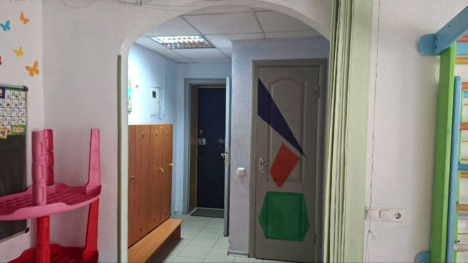 1876487057490398
