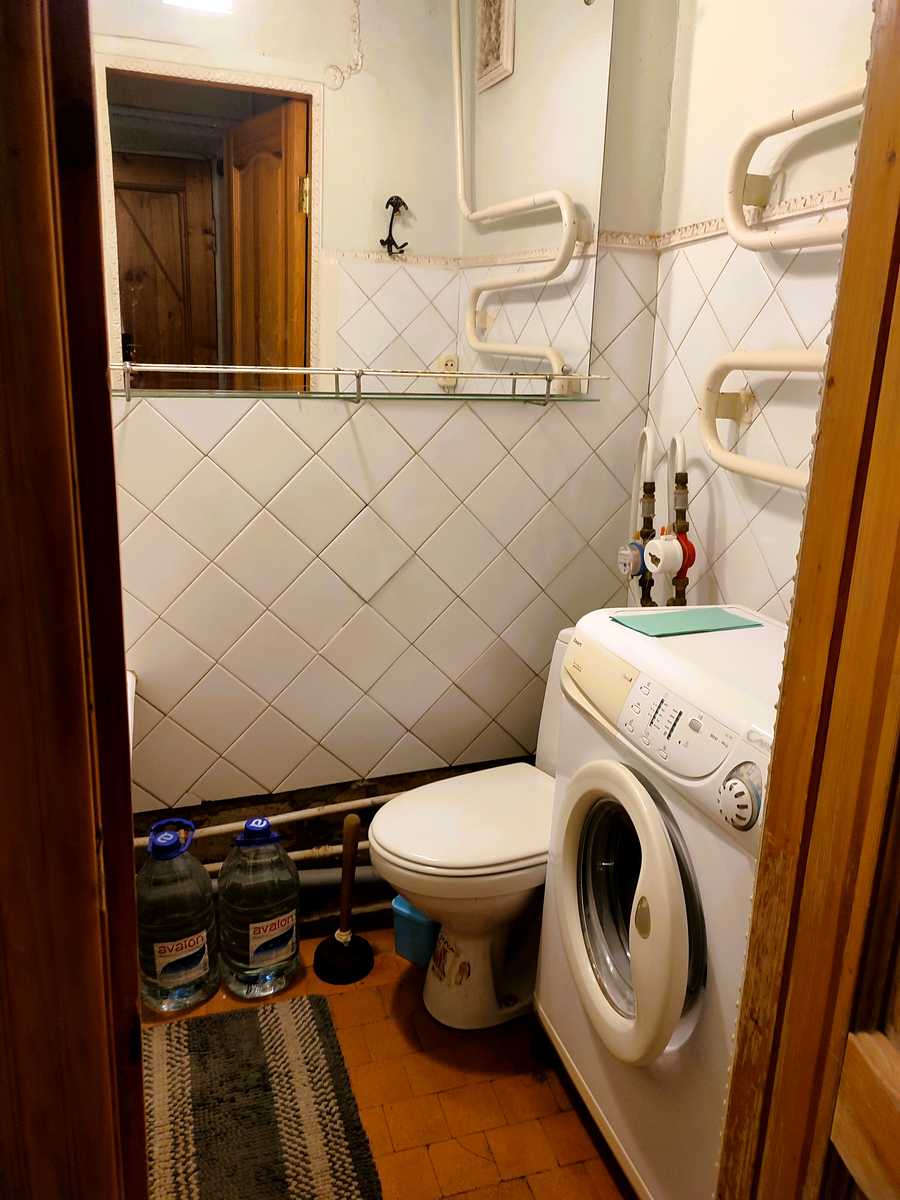 1876491240684379