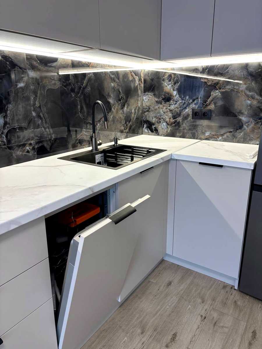 1876491578531755