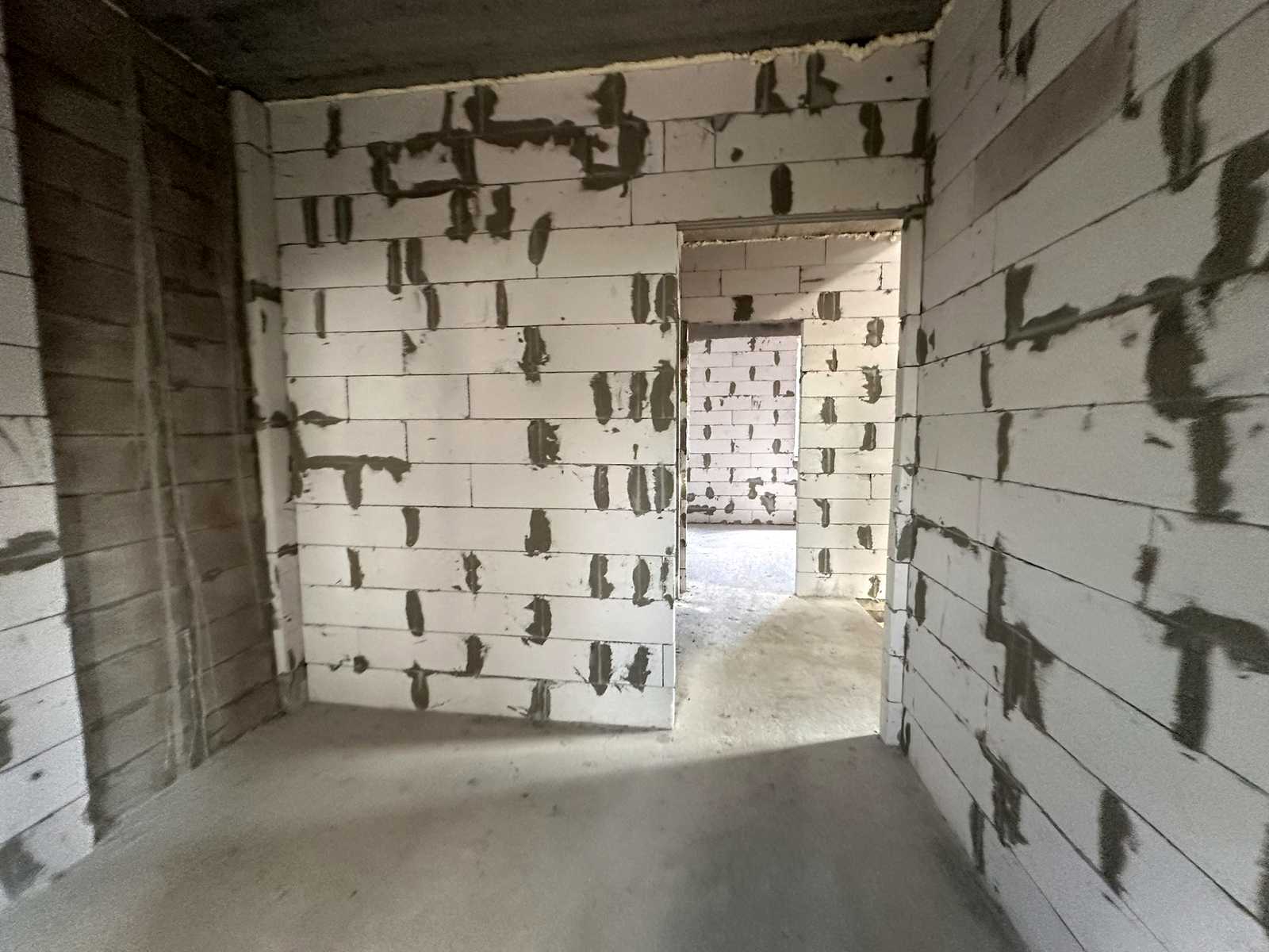 1876493811351407