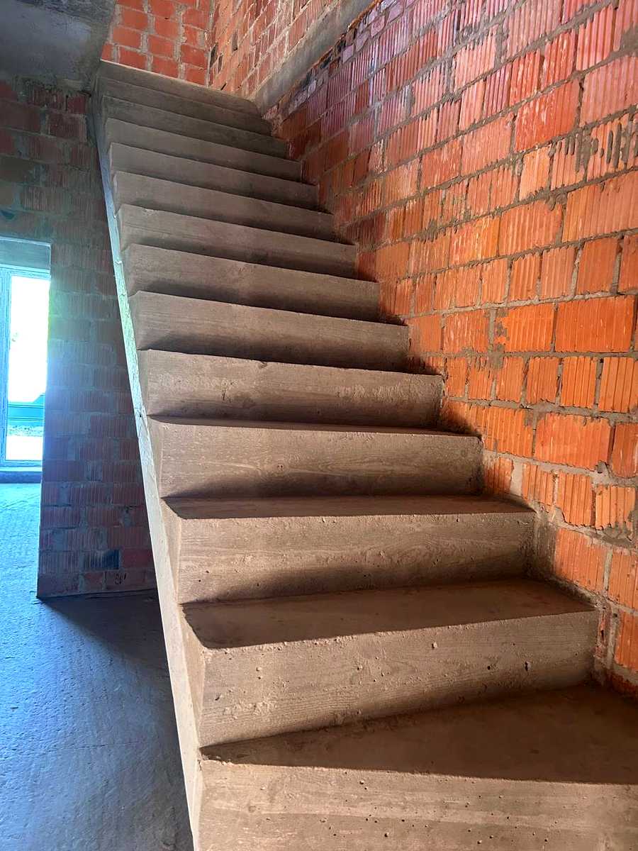 1876493886808972