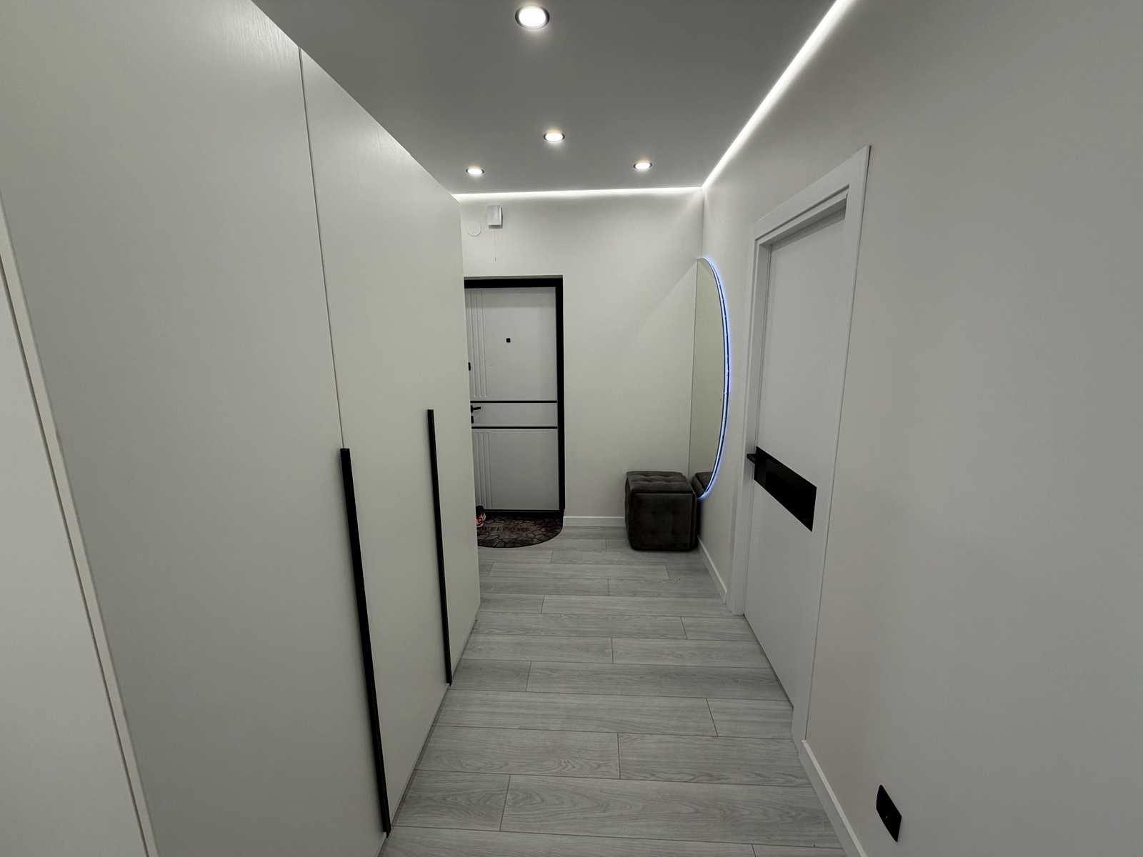 1876496137238286