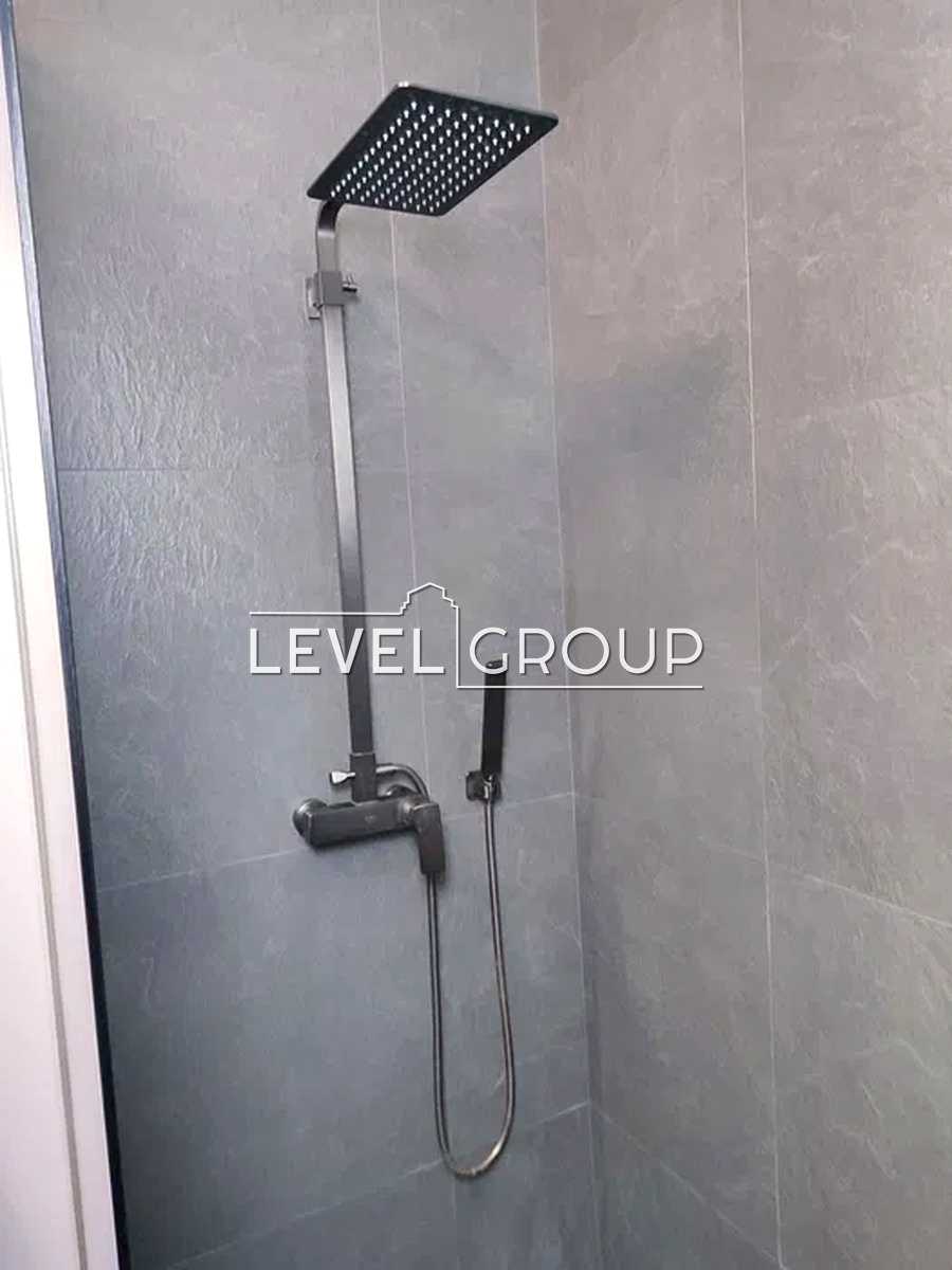 1876496898634157