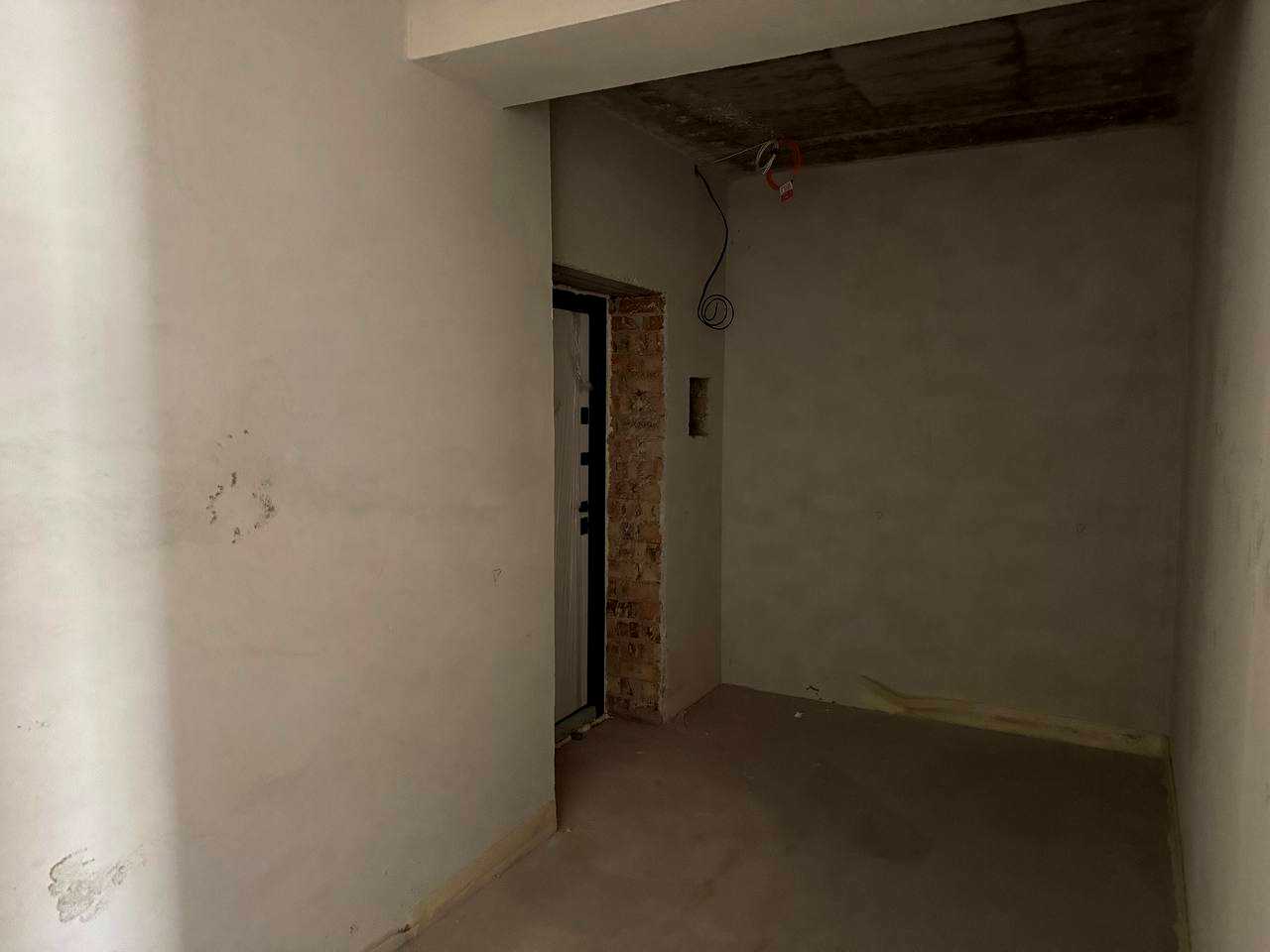 1876496943568554
