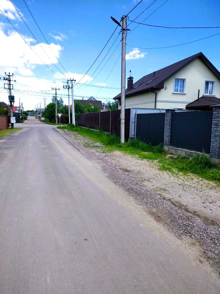1876498380415751