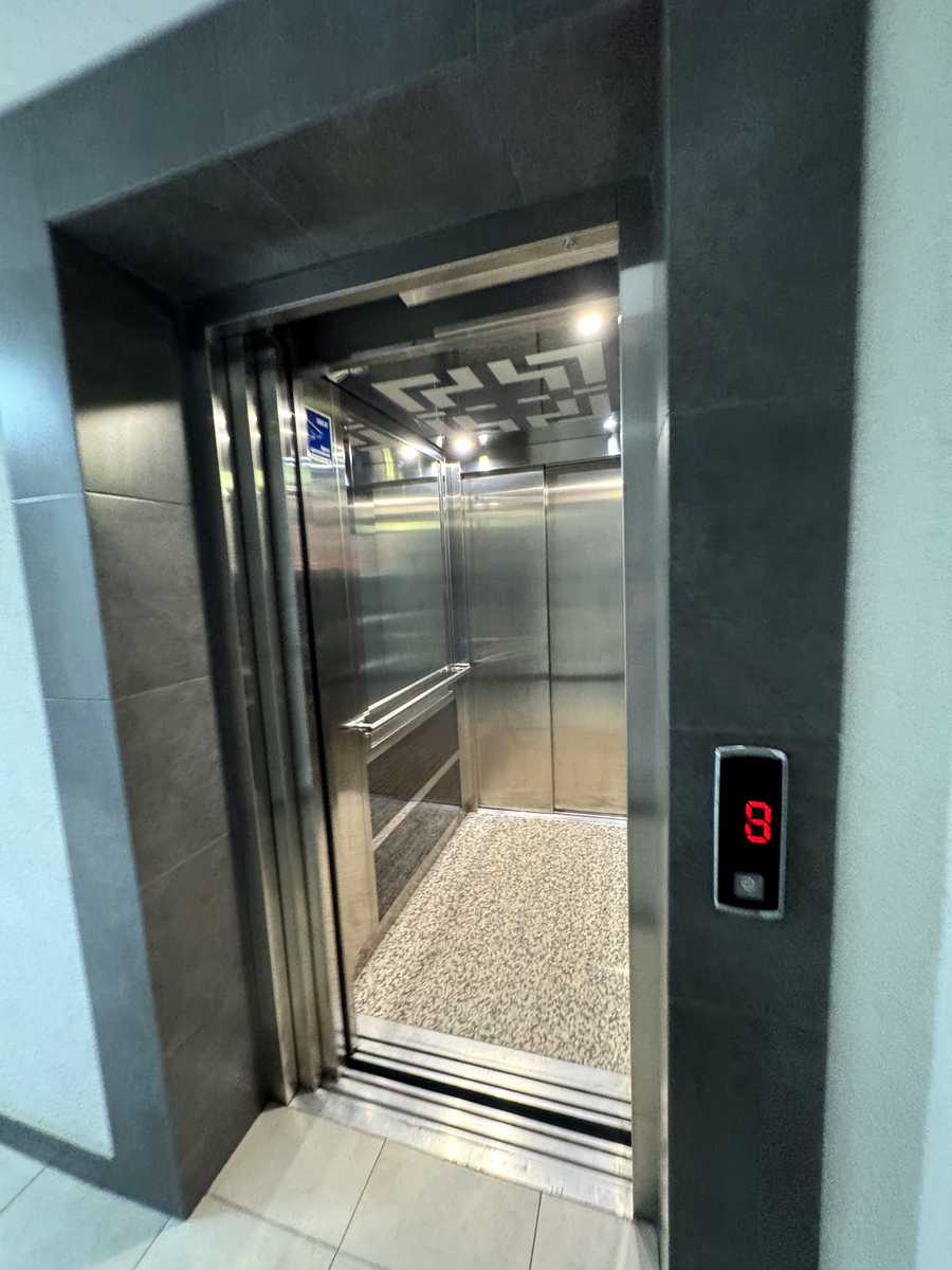 1876498396744786